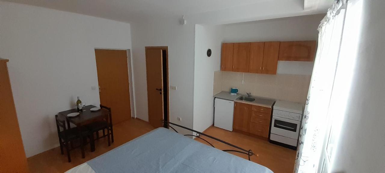 Apartmani Kljunak Zaton  Exterior photo